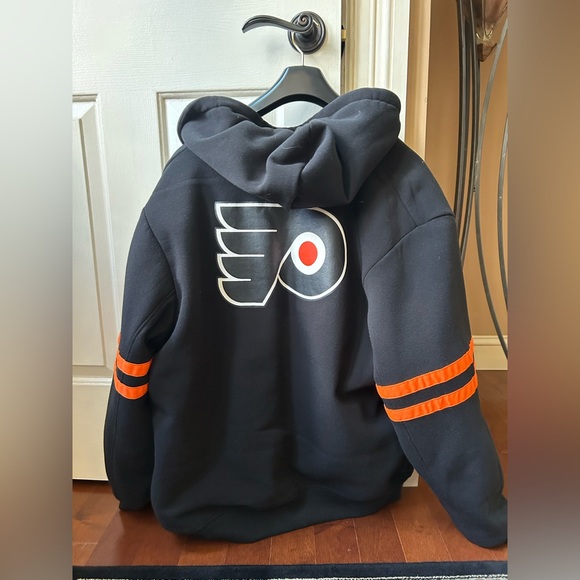 Men’s Philadelphia Flyers reversible heavy weight fleece hoodie. Gray/Black - Picture 2 of 10